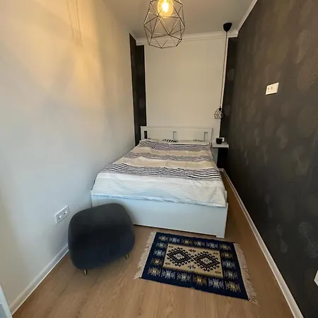 Vendeghaz Apartment *