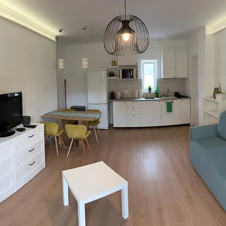 Vendeghaz Apartment Alsóörs
