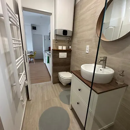 Vendeghaz Apartment